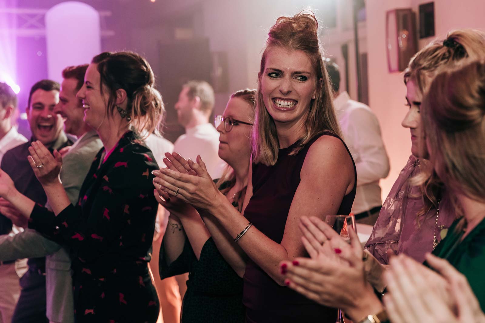Feestfotograaf voor de omgeving van Eindhoven, Tilburg & Den Bosch. Beleef het feest zoals het is geweest!